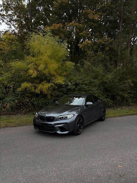 Grau Gebraucht 2017 BMW M2 Sport Line Coupé | 41.999 € (Guter Preis) - Bild 1/4