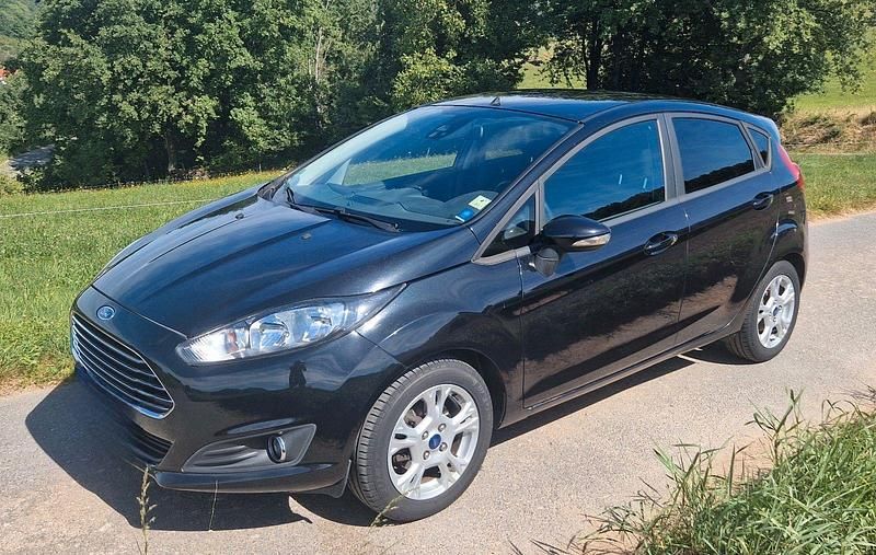 Schwarz Gebraucht 2014 Ford Fiesta SYNC Edition Kleinwagen | 5.500 € (Guter Preis) - Bild 1/4