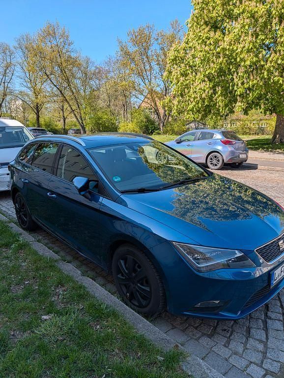 Second-hand Seat Leon ST Style 110 CP (80 kW) 2015 Albastru Break