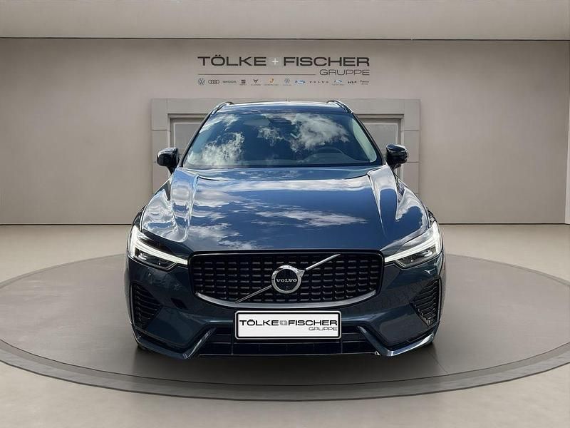 Gebraucht Volvo XC60 Plus 253 PS (186 kW) 2023 Platinum grey / metallic SUV