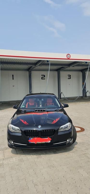 Schwarz Gebraucht 2010 BMW 520 Limousine | 12.000 € (Etwas zu teuer) - Bild 1/4