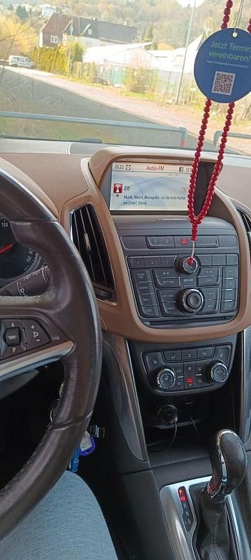 Gebraucht Opel Zafira Tourer 165 PS (121 kW) 2012 Braun Van / Kleinbus