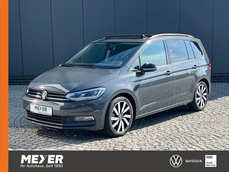 Gebraucht VW Touran Highline 150 PS (110 kW) 2025 Delfingrau metallic Van / Kleinbus