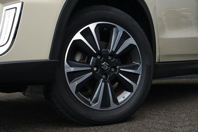 Gebraucht Suzuki Vitara 140 PS (102 kW) 2018 Braun SUV