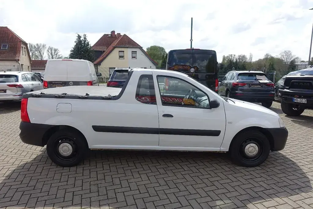 Gebraucht Dacia Pick up Ambiance 88 PS (64 kW) 2011 Gletscherweiss Pickup