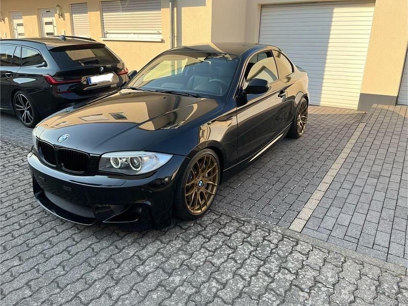 Schwarz Gebraucht 2012 BMW 135 Coupé Sport Line Coupé | 20.900 € - Bild 1/4