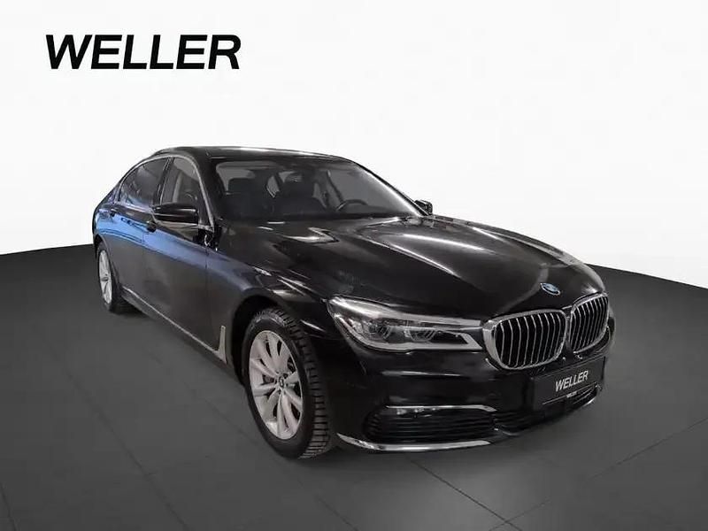 Gebraucht BMW 730 Executive 265 PS (194 kW) 2018 Black sapphire (schwarz) Limousine