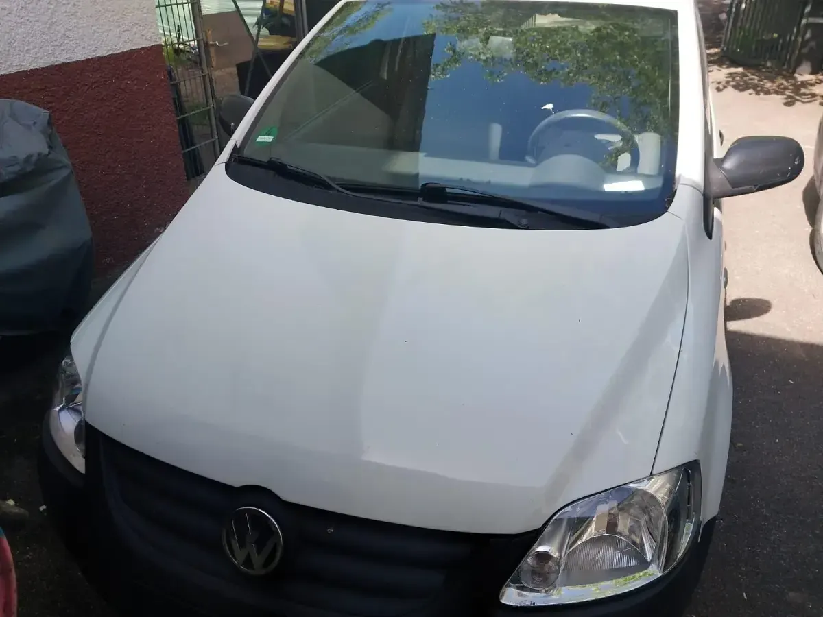 Gebraucht VW Fox 68 PS (50 kW) 2010 Weiß Kleinwagen
