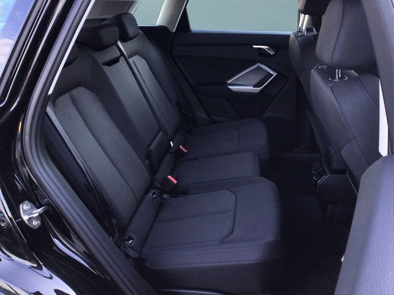 Gebraucht Audi Q3 Advanced 150 PS (110 kW) 2024 Schwarz SUV