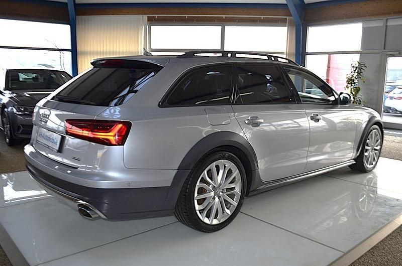 Gebraucht Audi A6 Allroad Comfort 218 PS (160 kW) 2016 Florettsilber Kombi