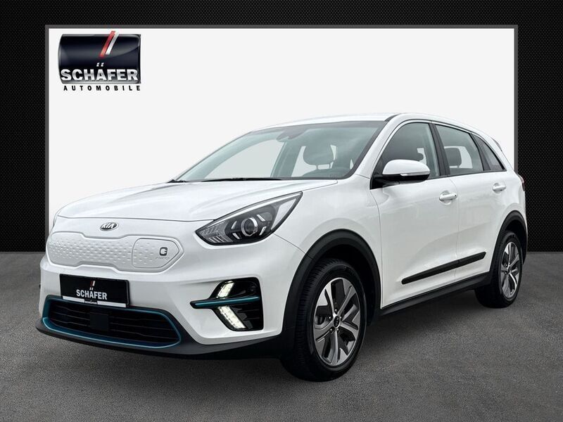 Weiß Gebraucht 2021 Kia e-Niro Edition 7 SUV | 16.690 € (Guter Preis) - Bild 1/4