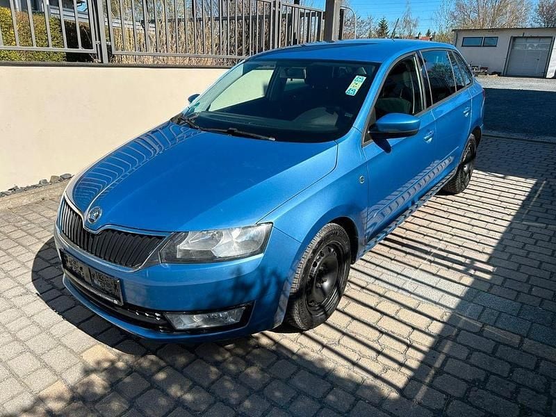 Gebraucht Skoda Rapid Ambition 105 PS (77 kW) 2014 Blau Kleinwagen