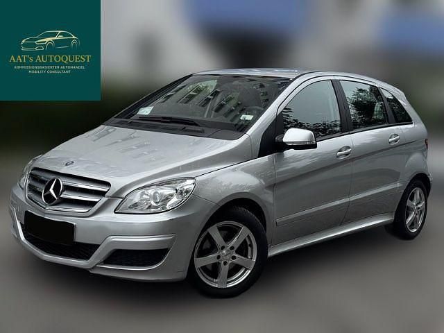 Silber Gebraucht 2008 Mercedes B180 Van / Kleinbus | 5.790 € (Fairer Preis) - Bild 1/4
