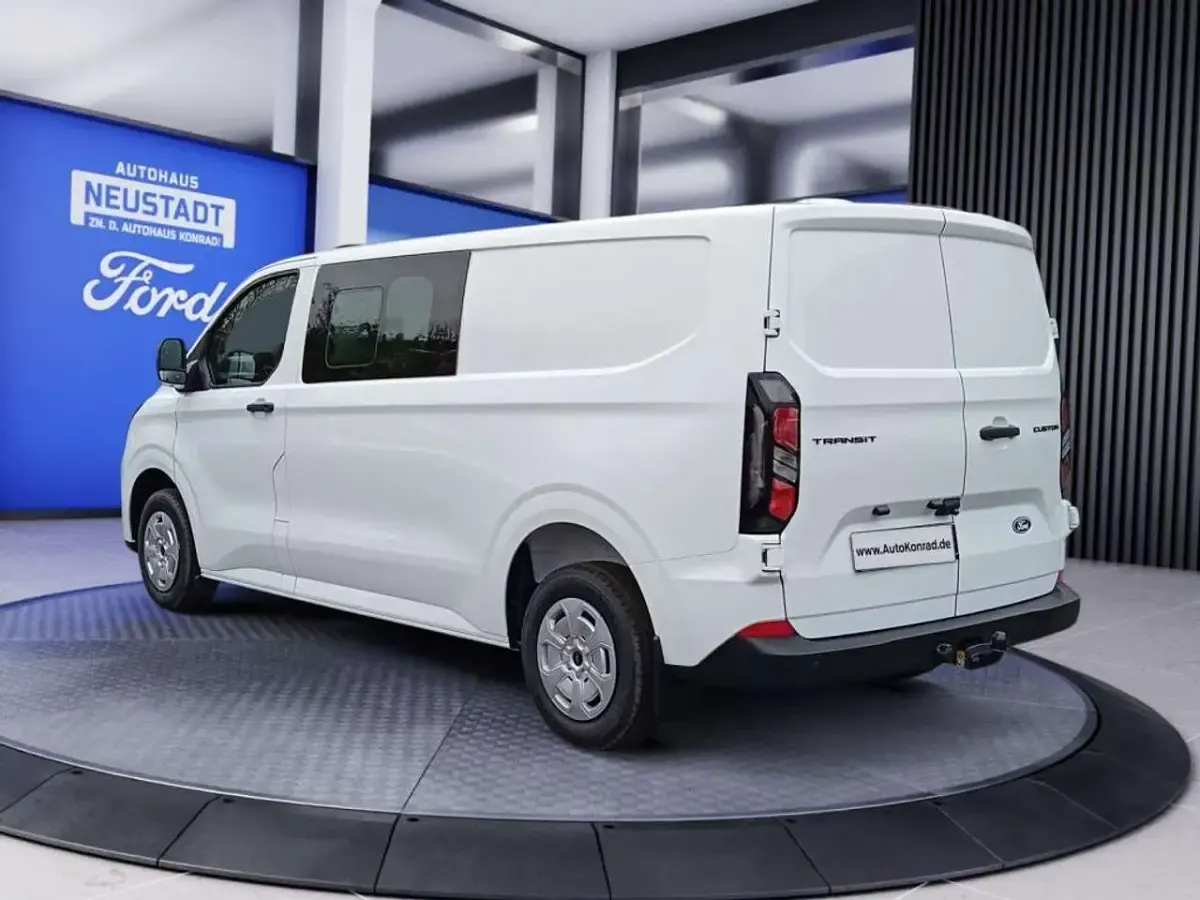 Neu Ford Transit Custom Trend 150 PS (110 kW) 2025 Weiß Van / Kleinbus