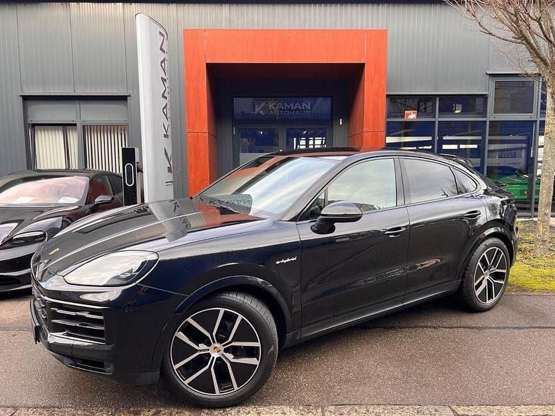 Schwarz Gebraucht 2023 Porsche Cayenne Coupe Coupé | 99.600 € (Superpreis) - Bild 1/4