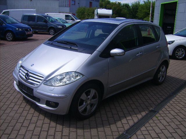 Silber Gebraucht 2007 Mercedes A200 Limousine | 5.999 € (Teuer) - Bild 1/4