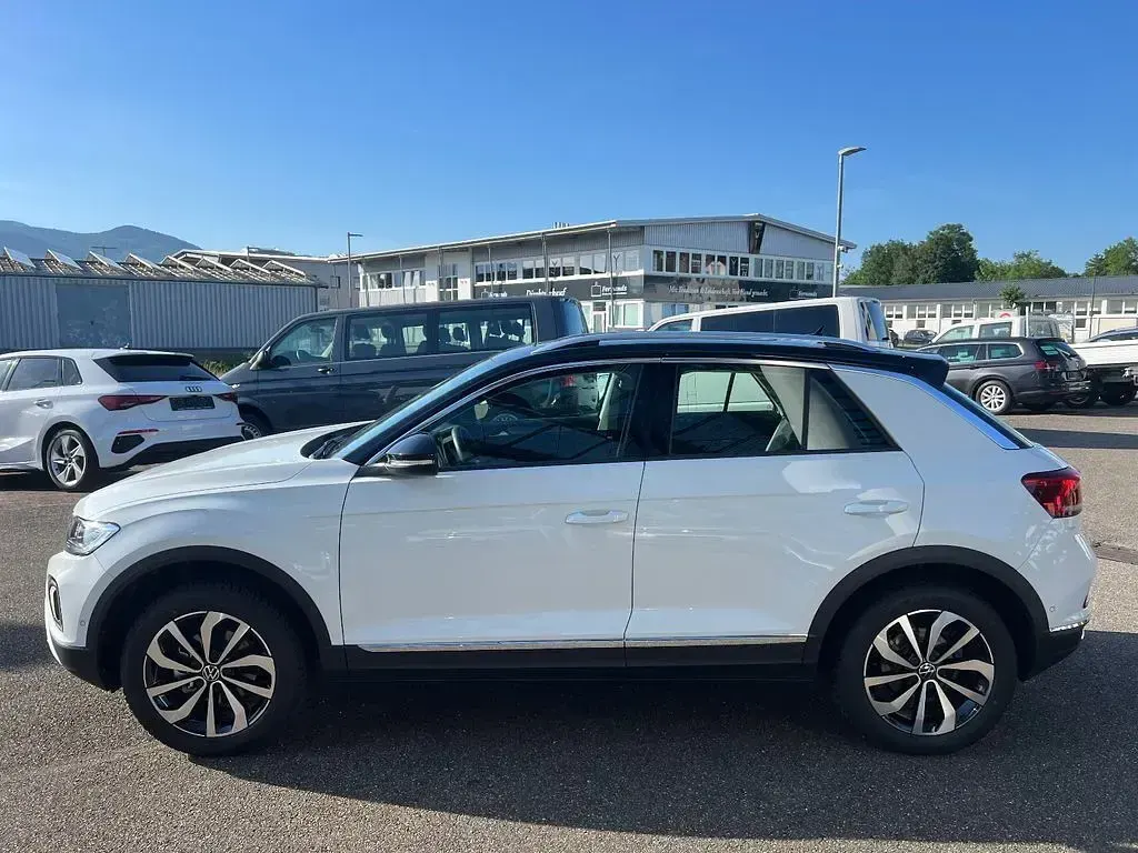 Gebraucht VW T-Roc Style 150 PS (110 kW) 2024 Weiß SUV