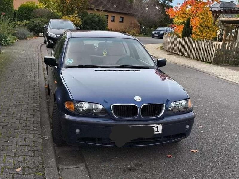 Gebraucht BMW 320 150 PS (110 kW) 2004 Blau Limousine