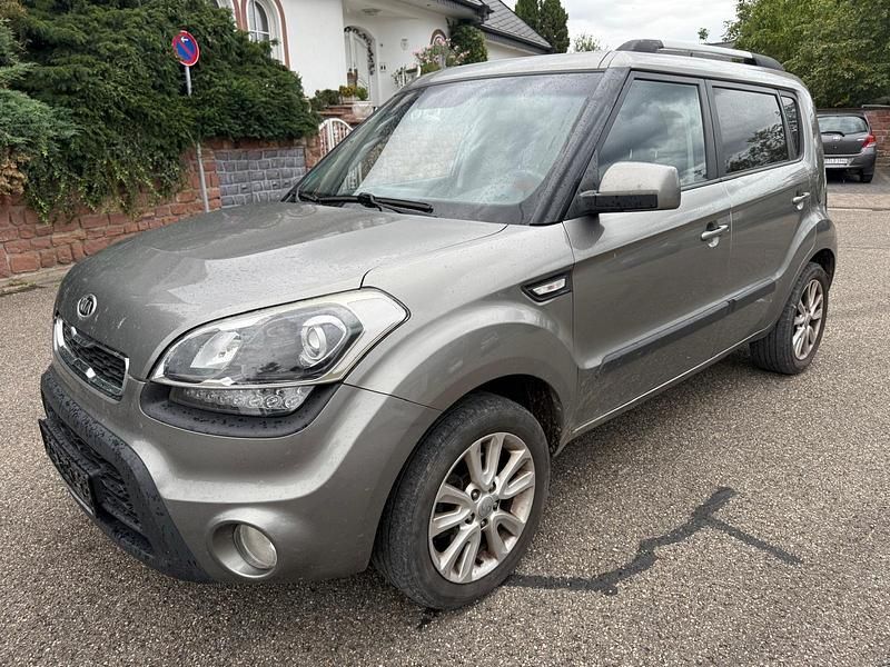 Grau Gebraucht 2012 Kia Soul 2 SUV | 4.999 € (Fairer Preis) - Bild 1/4