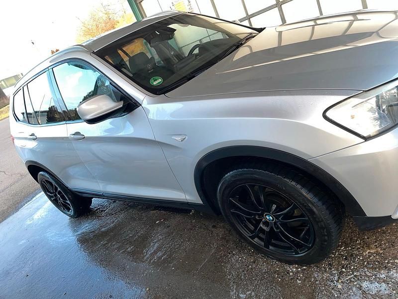 Gebraucht BMW X3 184 PS (135 kW) 2011 Silber SUV