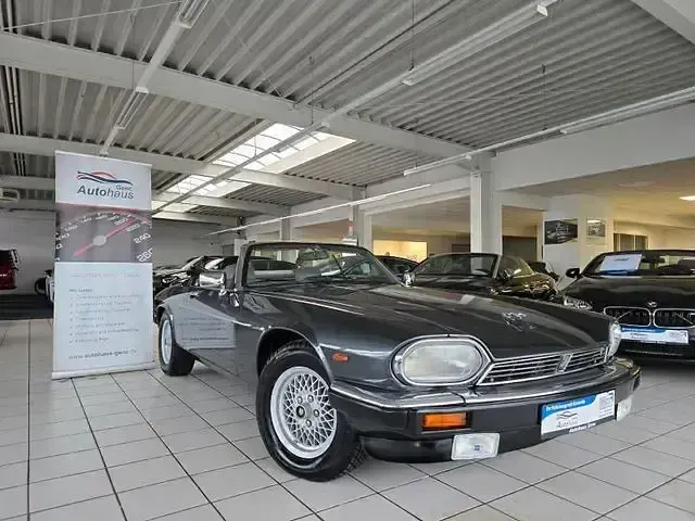Używany Jaguar XJS 275 KM (202 kW) 1990 Szary Kabriolet