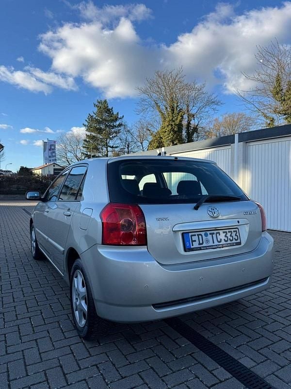 Gebraucht Toyota Corolla 110 PS (80 kW) 2007 Gold Limousine