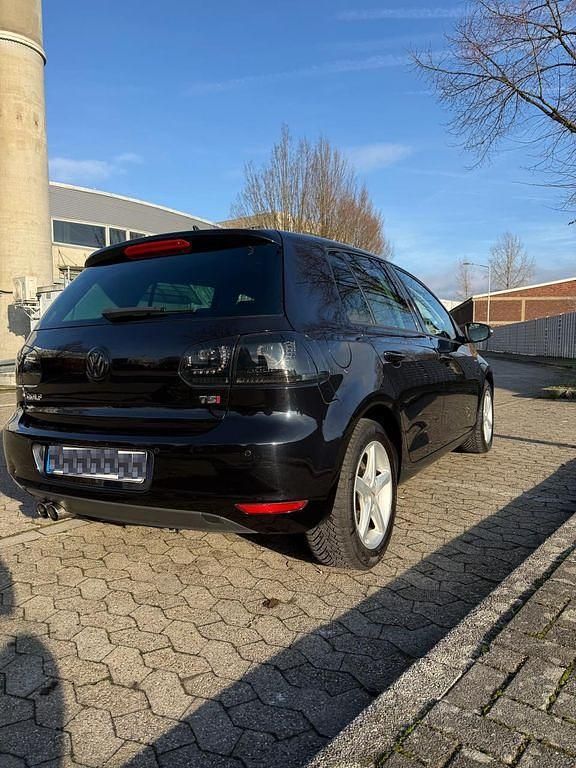 Gebraucht VW Golf VII 122 PS (89 kW) 2012 Schwarz Limousine