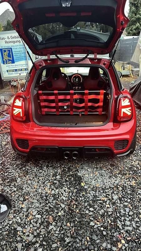 Rot Gebraucht 2017 Mini John Cooper Works Sport Kleinwagen | 19.999 € - Bild 1/4