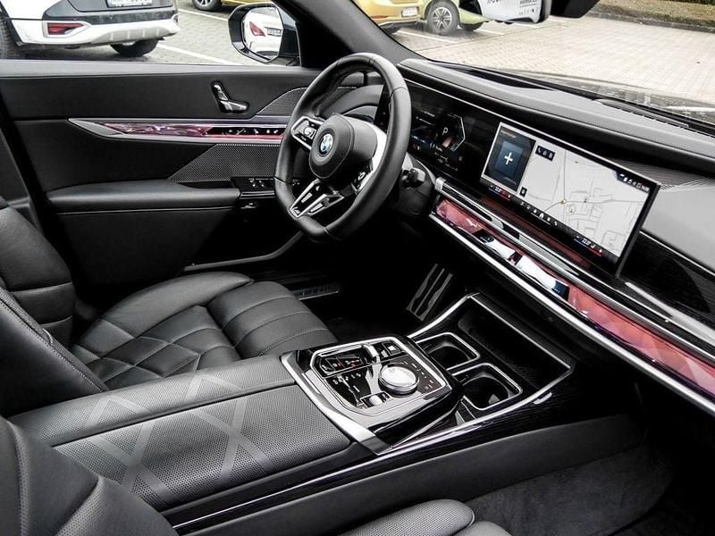 Gebraucht BMW 740 M Sport 299 PS (219 kW) 2023 Schwarz Limousine