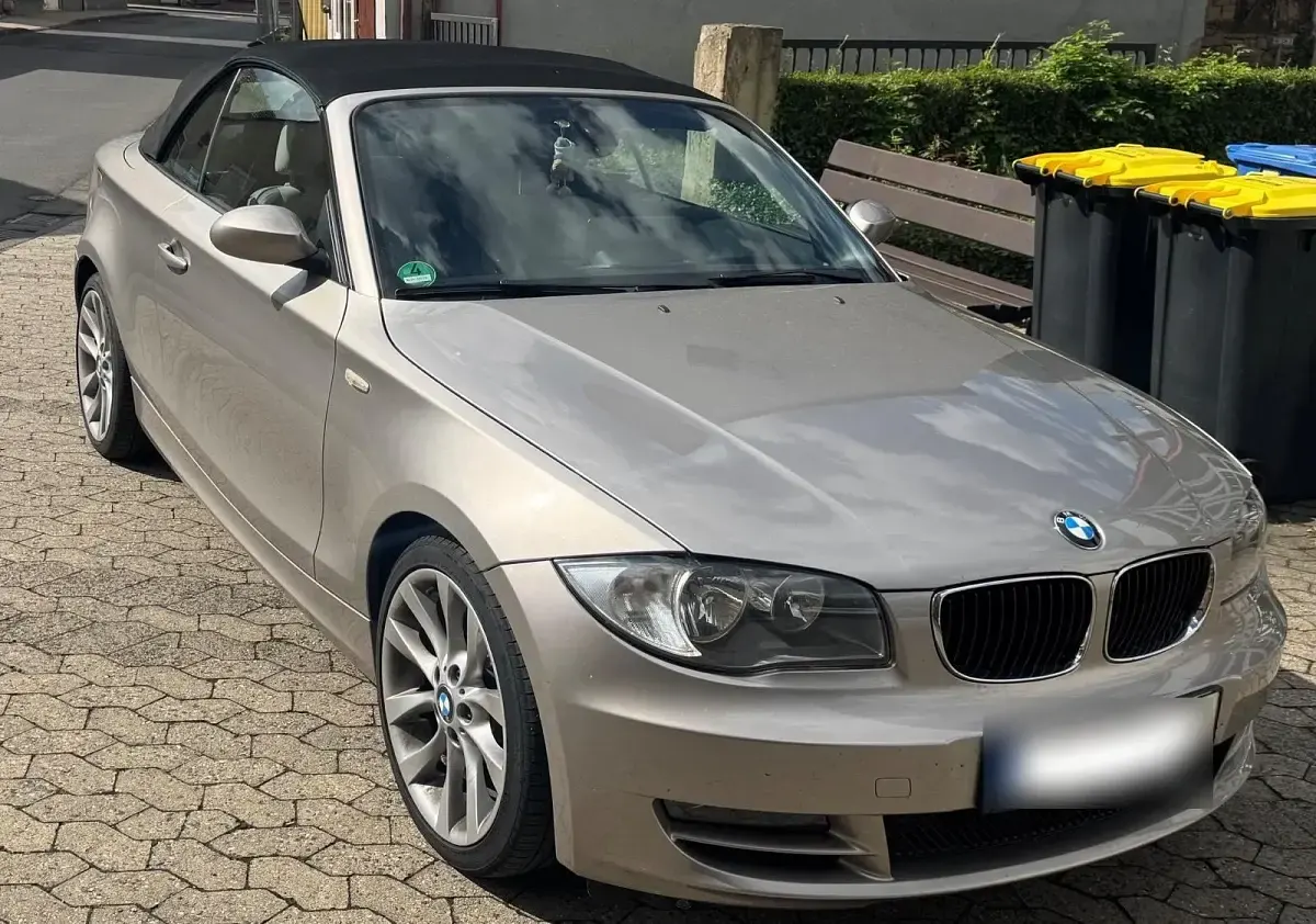 Gebraucht BMW 118 Cabriolet 143 PS (105 kW) 2008 Silber Cabrio