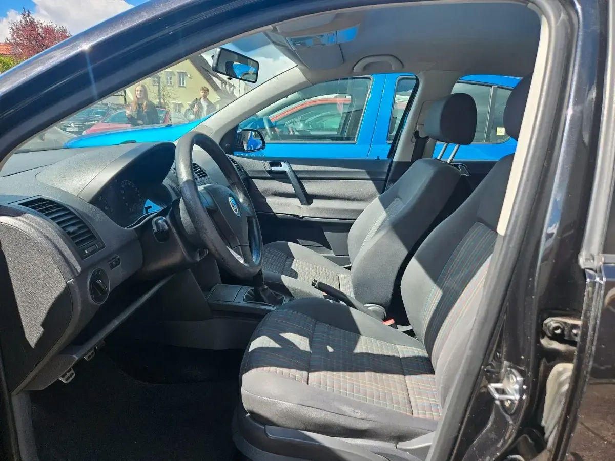 Gebraucht VW Polo Trendline 80 PS (58 kW) 2007 Schwarz Kleinwagen