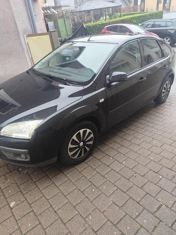Gebraucht Ford Focus 116 PS (85 kW) 2007 Schwarz Limousine