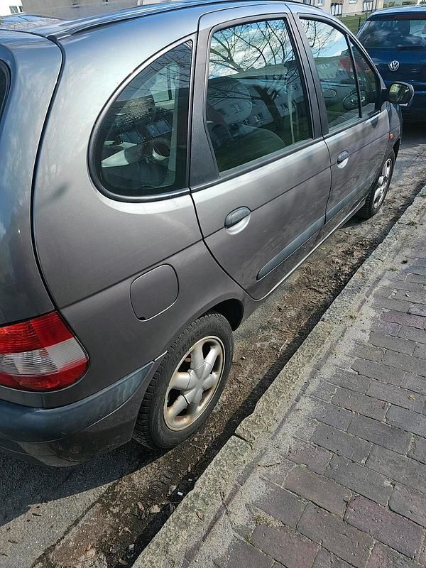 Gebraucht Renault Scénic 107 PS (78 kW) 2003 Grau Van / Kleinbus