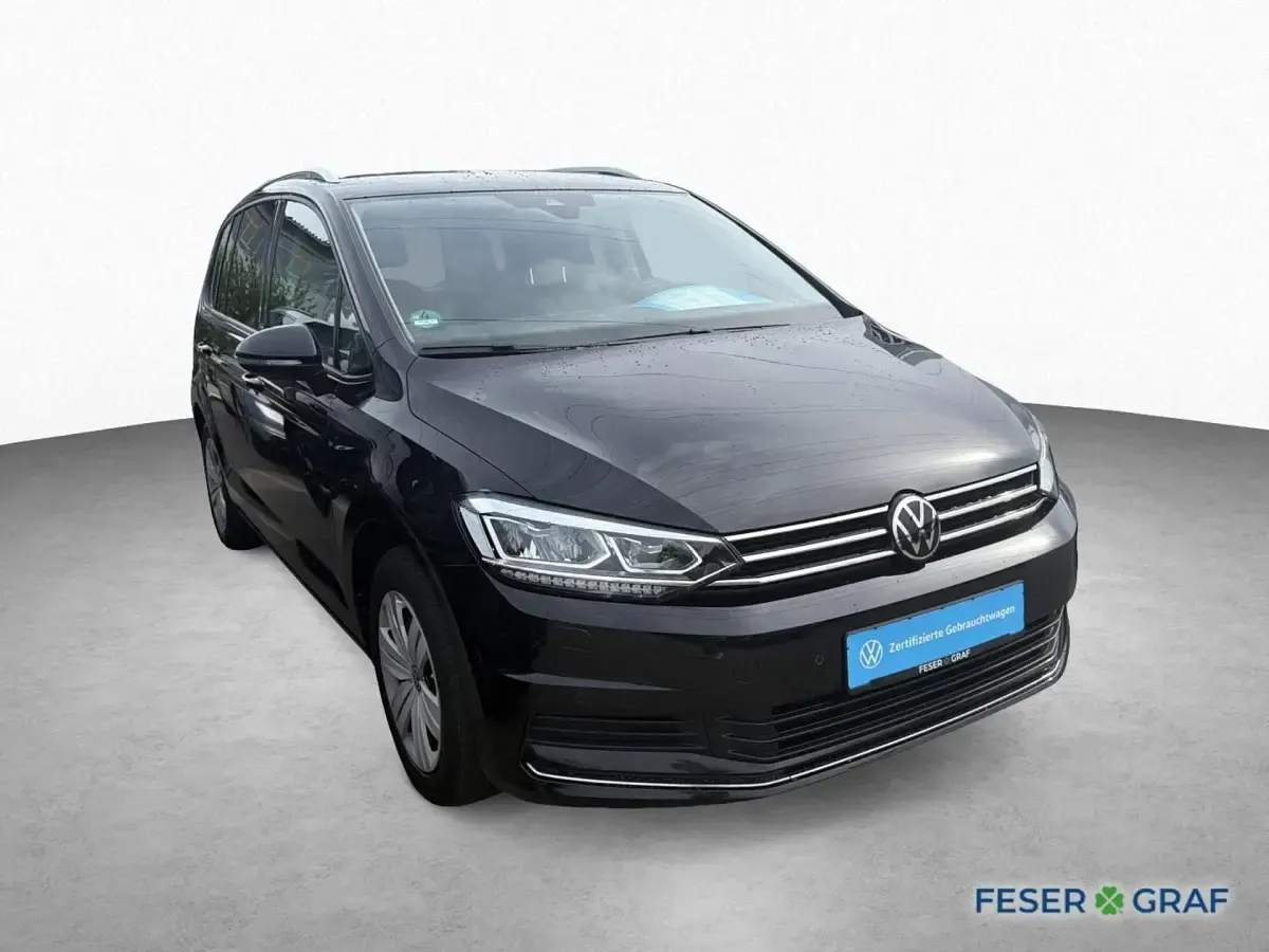 Gebraucht VW Touran Active 150 PS (110 kW) 2023 Schwarz Van / Kleinbus