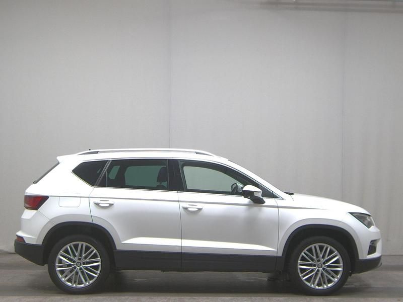 Weiss Gebraucht 2018 Seat Ateca 4Drive SUV | 14.450 € (Superpreis) - Bild 1/4