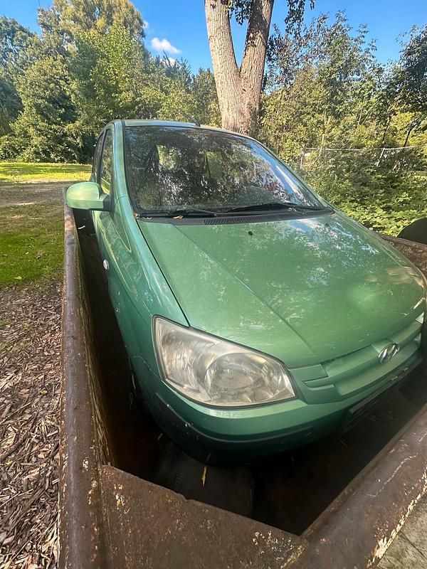 Grün Gebraucht 2004 Hyundai Getz GLS Kleinwagen | 750 € (Superpreis) - Bild 1/4