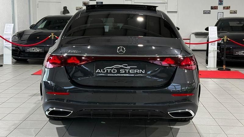 Gebraucht Mercedes E220 Premium 197 PS (144 kW) 2024 Grau Limousine