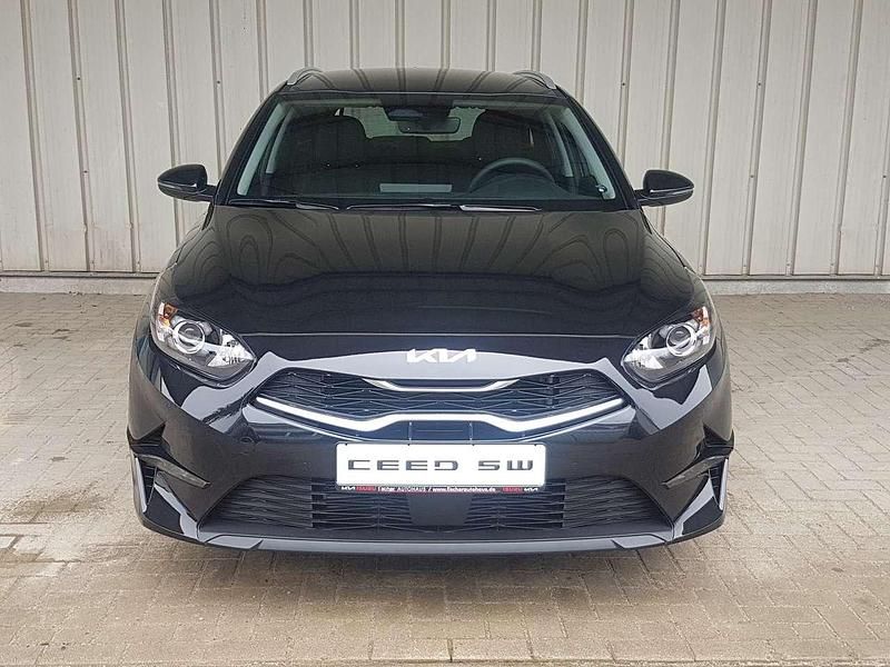 Gebraucht Kia Ceed Sportswagon 140 PS (102 kW) 2025 Zilinaschwarz Kombi