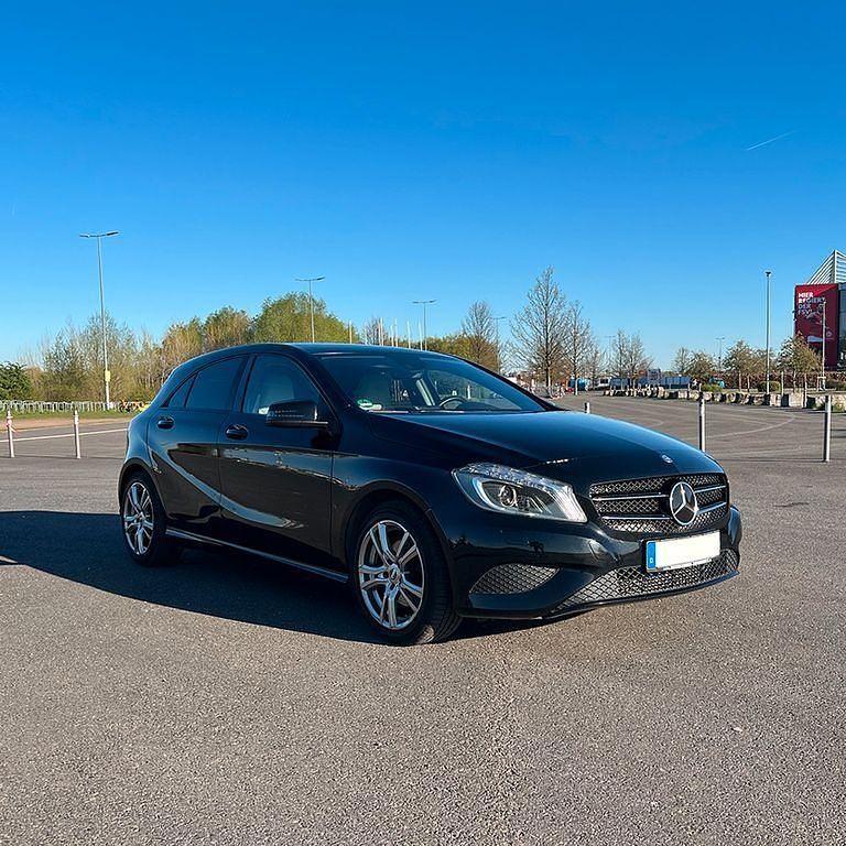 Gebraucht Mercedes A220 170 PS (125 kW) 2014 Schwarz Limousine