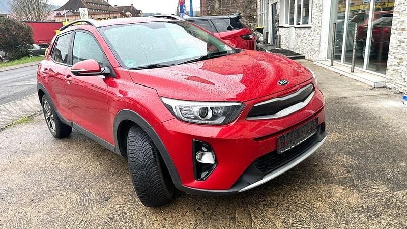 Gebraucht Kia Stonic Vision 120 PS (88 kW) 2018 Rot SUV