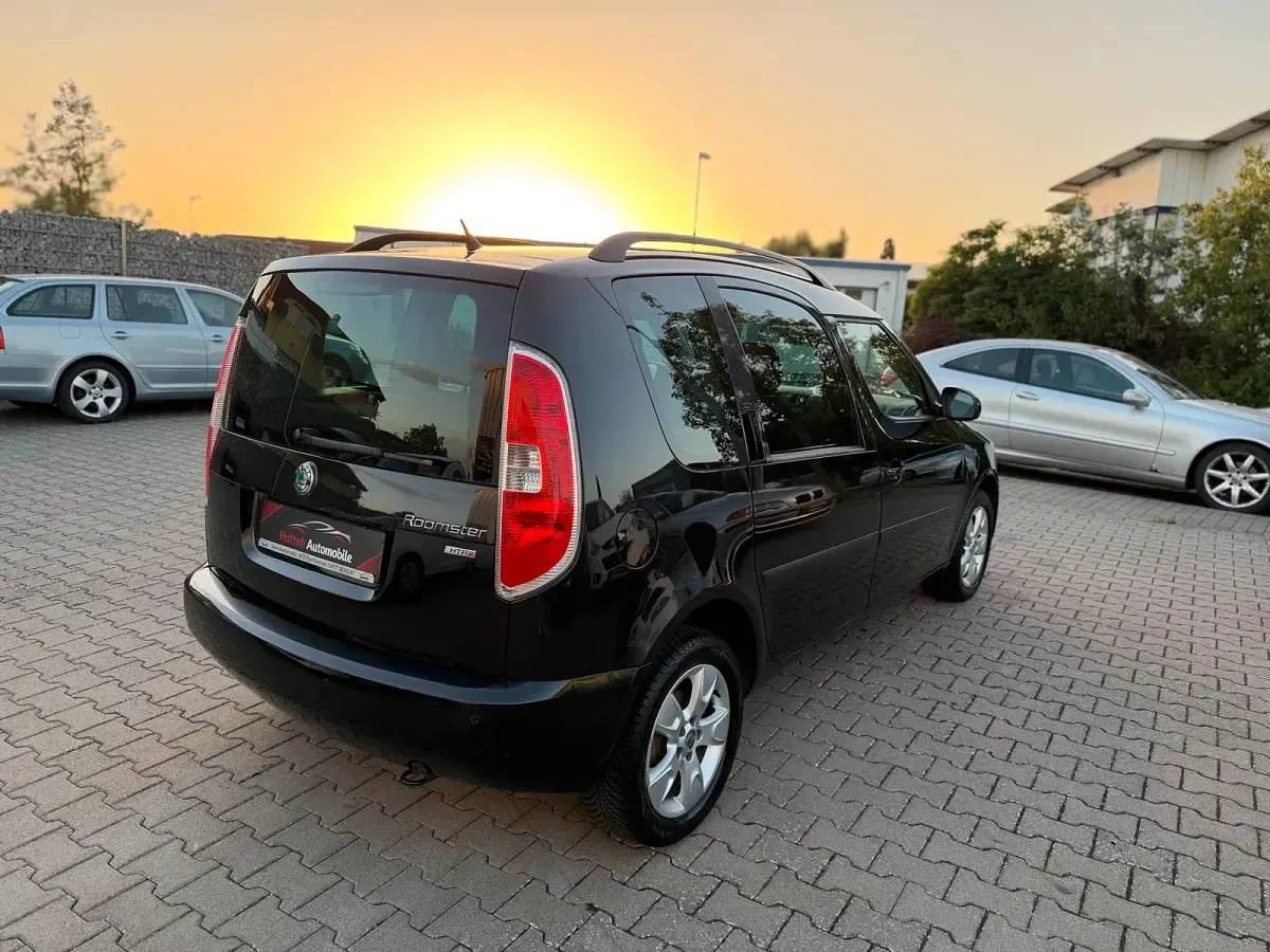Gebraucht Skoda Roomster Plus Edition 69 PS (50 kW) 2010 Schwarz Van / Kleinbus