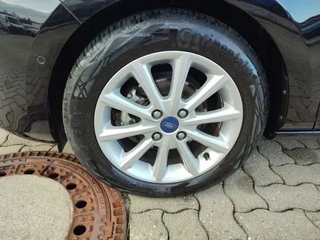 Gebraucht Ford Fiesta Titanium 125 PS (91 kW) 2021 Schwarz (schwarz) Kleinwagen