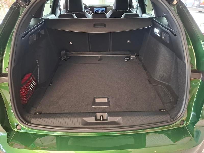 Gebraucht Opel Astra Ultimate 145 PS (106 kW) 2026 Grün Kombi