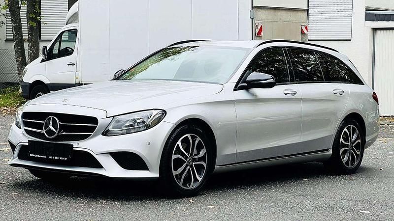 Gebraucht Mercedes C220 194 PS (142 kW) 2020 Silber Kombi