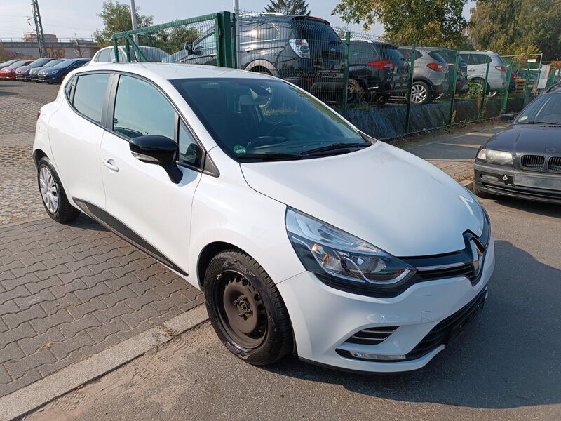 Gebraucht Renault Clio V Collection 76 PS (55 kW) 2020 Weiß Kleinwagen