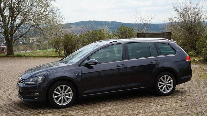 Gebraucht VW Golf VII LOUNGE 150 PS (110 kW) 2015 Grau Kombi