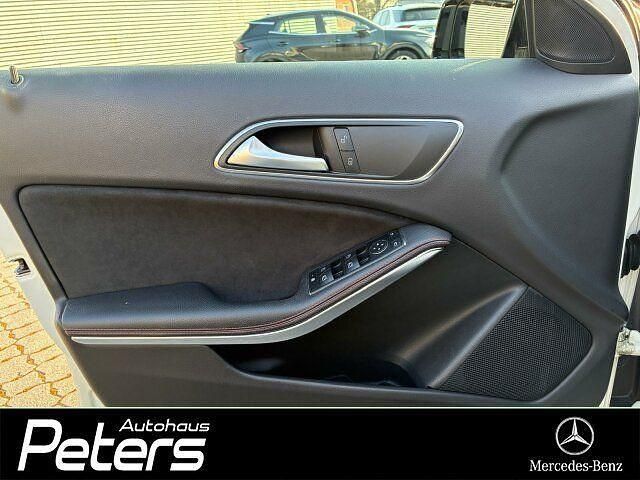 Gebraucht Mercedes GLA200 AMG 156 PS (114 kW) 2016 Calcitweiss  unilack SUV