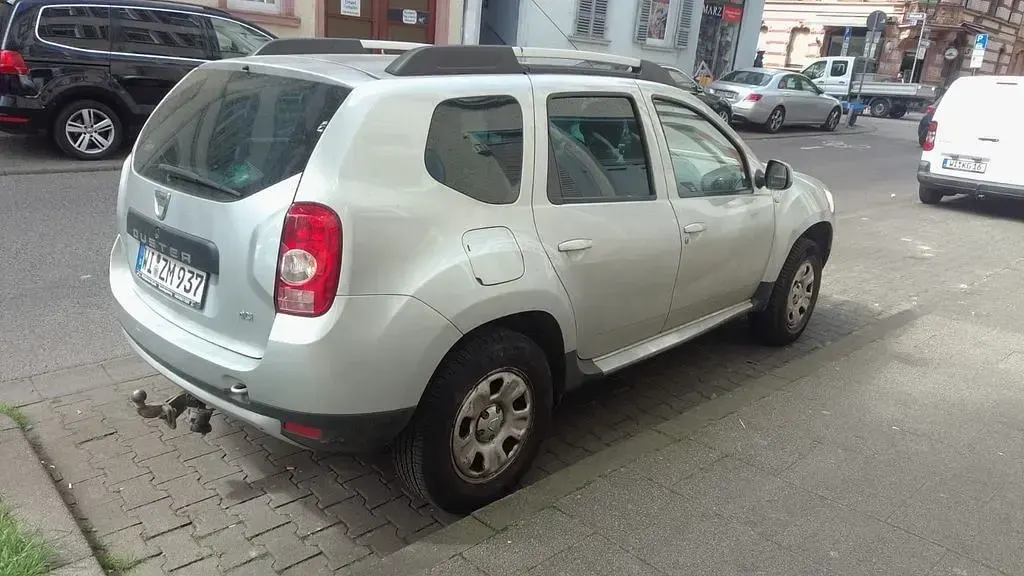 Brugt Dacia Duster 107 HK (78 kW) 2012 Grå SUV