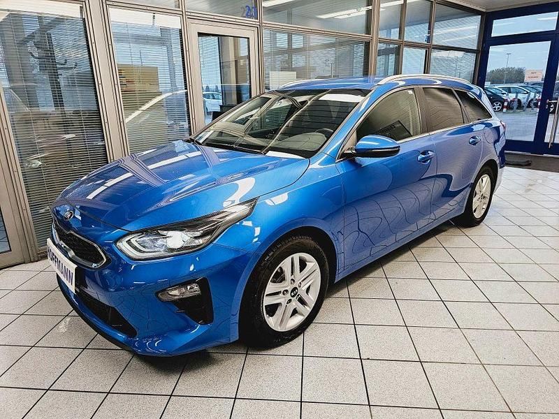 Second-hand Kia Ceed 140 CP (102 kW) 2020 Albastru Hatchback