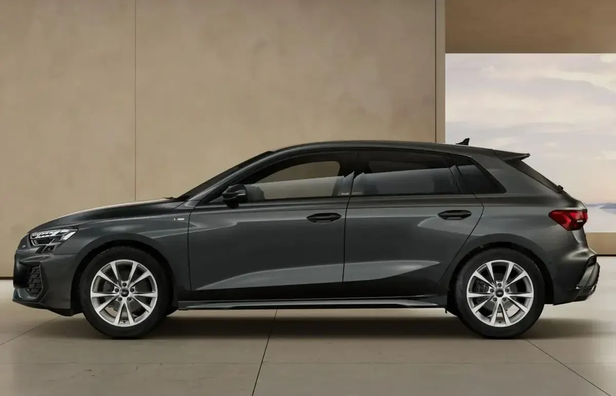 Neu Audi A3 S-Line 150 PS (110 kW) 2026 Daytonagrau perleffekt Limousine
